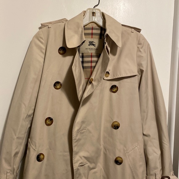 Burberry Jackets & Coats Burberry Ivybridge Trench Poshmark